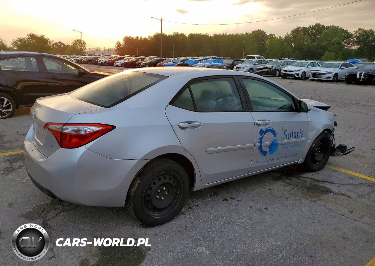 2015 Toyota Corolla Le VIN:5YFBURHE9FP214601 - 3