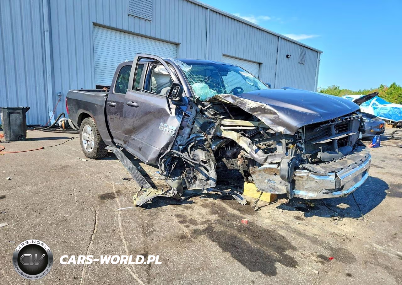 2019 Ram 1500 Classic Slt VIN:1C6RR7LT8KS680711 - 4