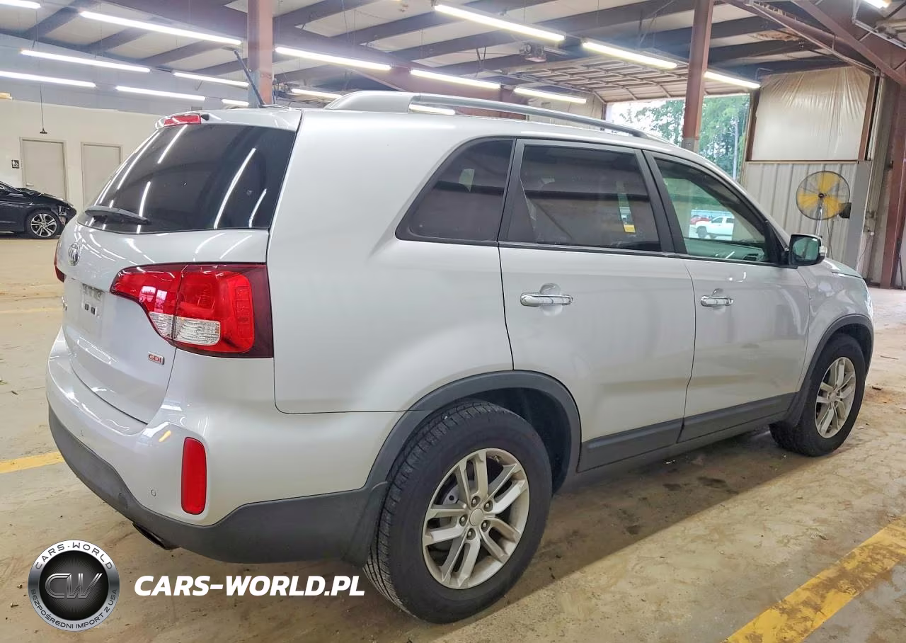 2014 Kia Sorento Lx VIN:5XYKT4A6XEG519424 - 3