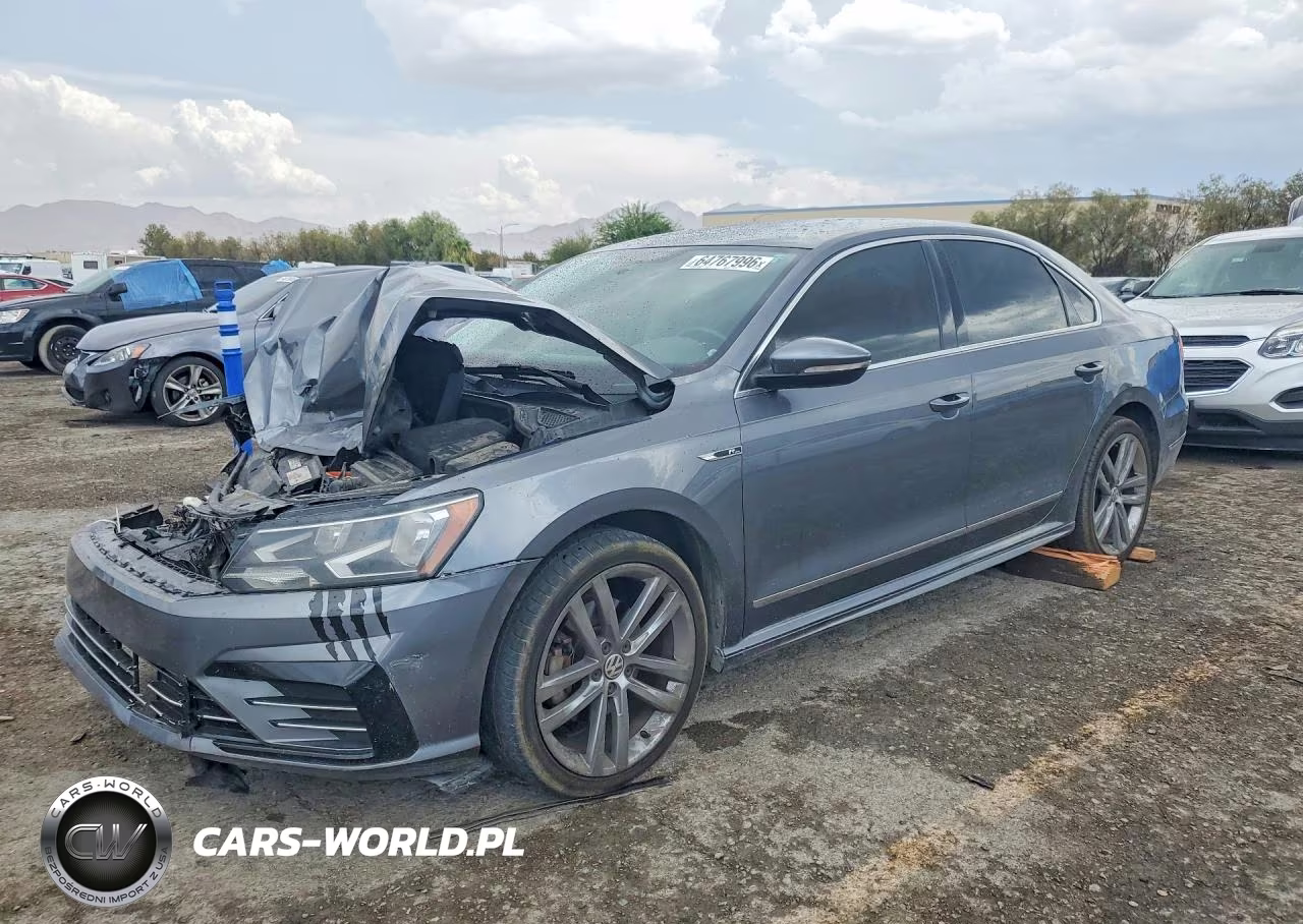 2017 Volkswagen Passat R-Line