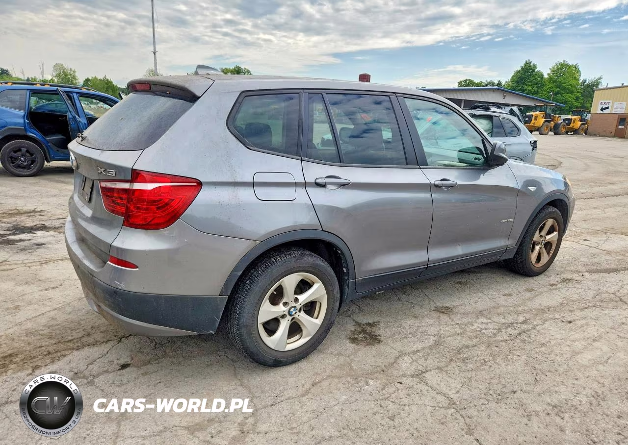 2011 BMW X3 xDrive28I VIN:5UXWX5C50BLW13620 - 3