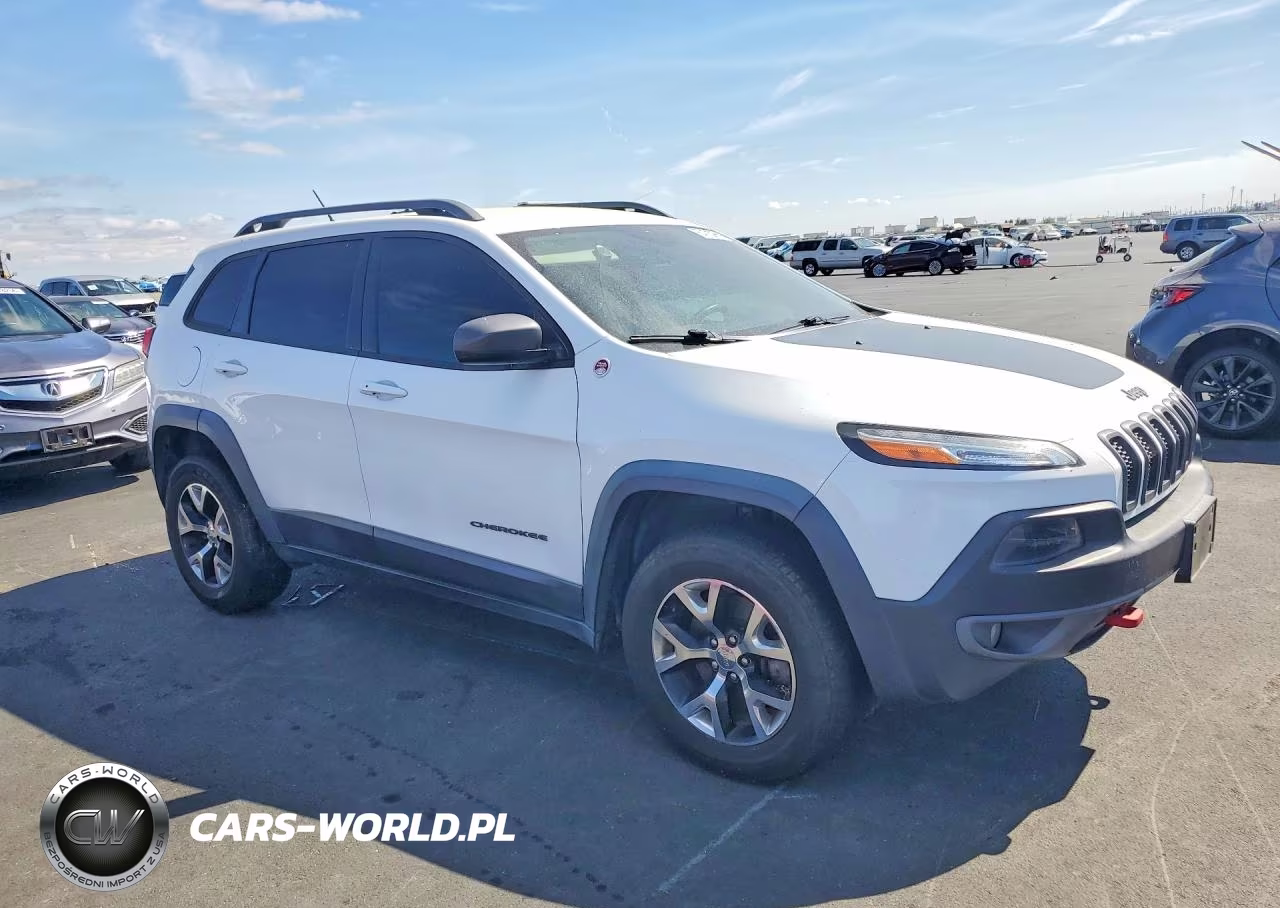 2015 Jeep Cherokee Trailhawk VIN:1C4PJMBS6FW728946 - 4