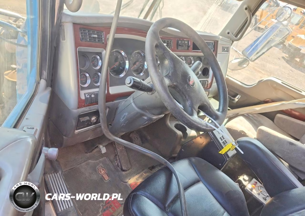 2007 Kenworth Construction T800 VIN:1NKDXUTX87R155381 - 7