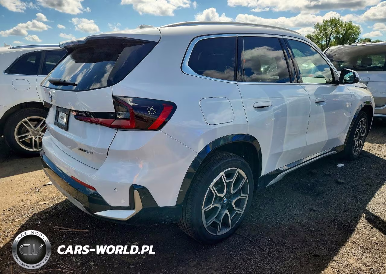 2025 BMW X1 xDrive28I VIN:WBX73EF05S5388927 - 3