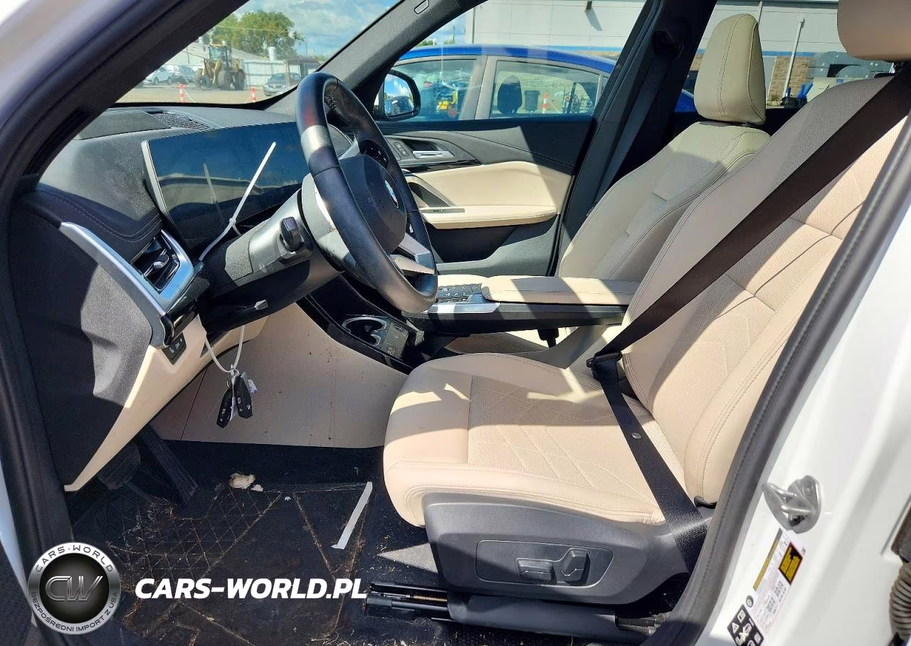 2025 BMW X1 xDrive28I VIN:WBX73EF05S5388927 - 7