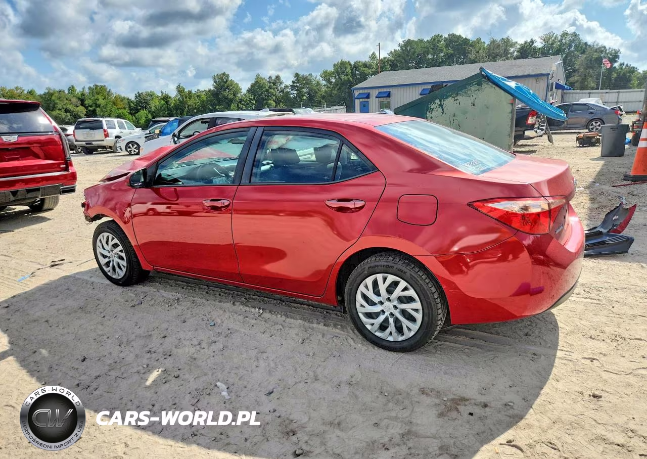 2018 Toyota Corolla Le VIN:5YFBURHE7JP750150 - 2