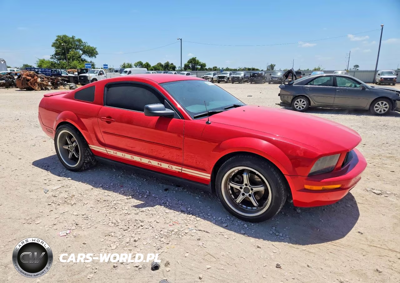 2007 Ford Mustang VIN:1ZVFT80N975354217 - 4
