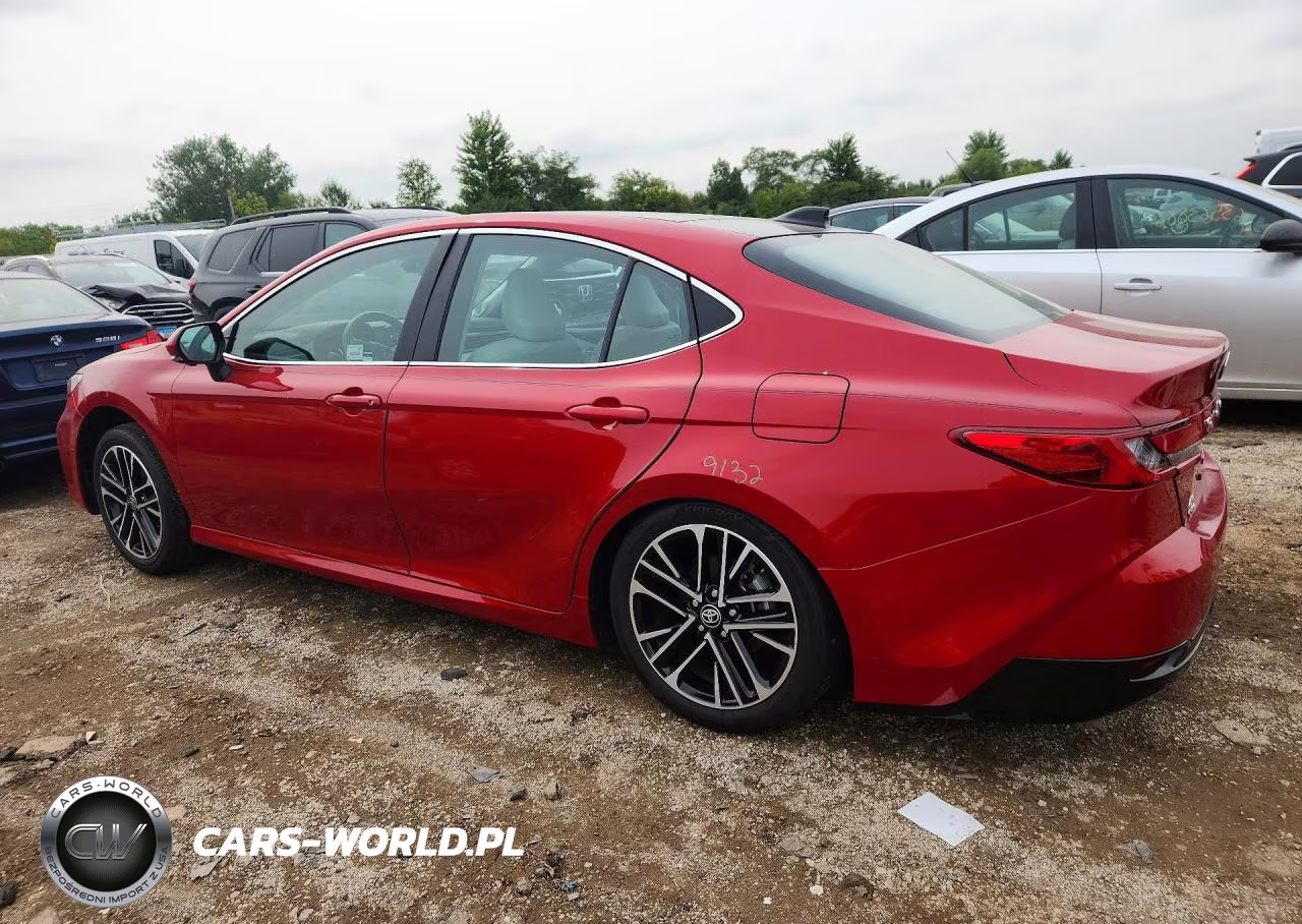 2025 Toyota Camry Xle VIN:4T1DBADK3SU013121 - 2