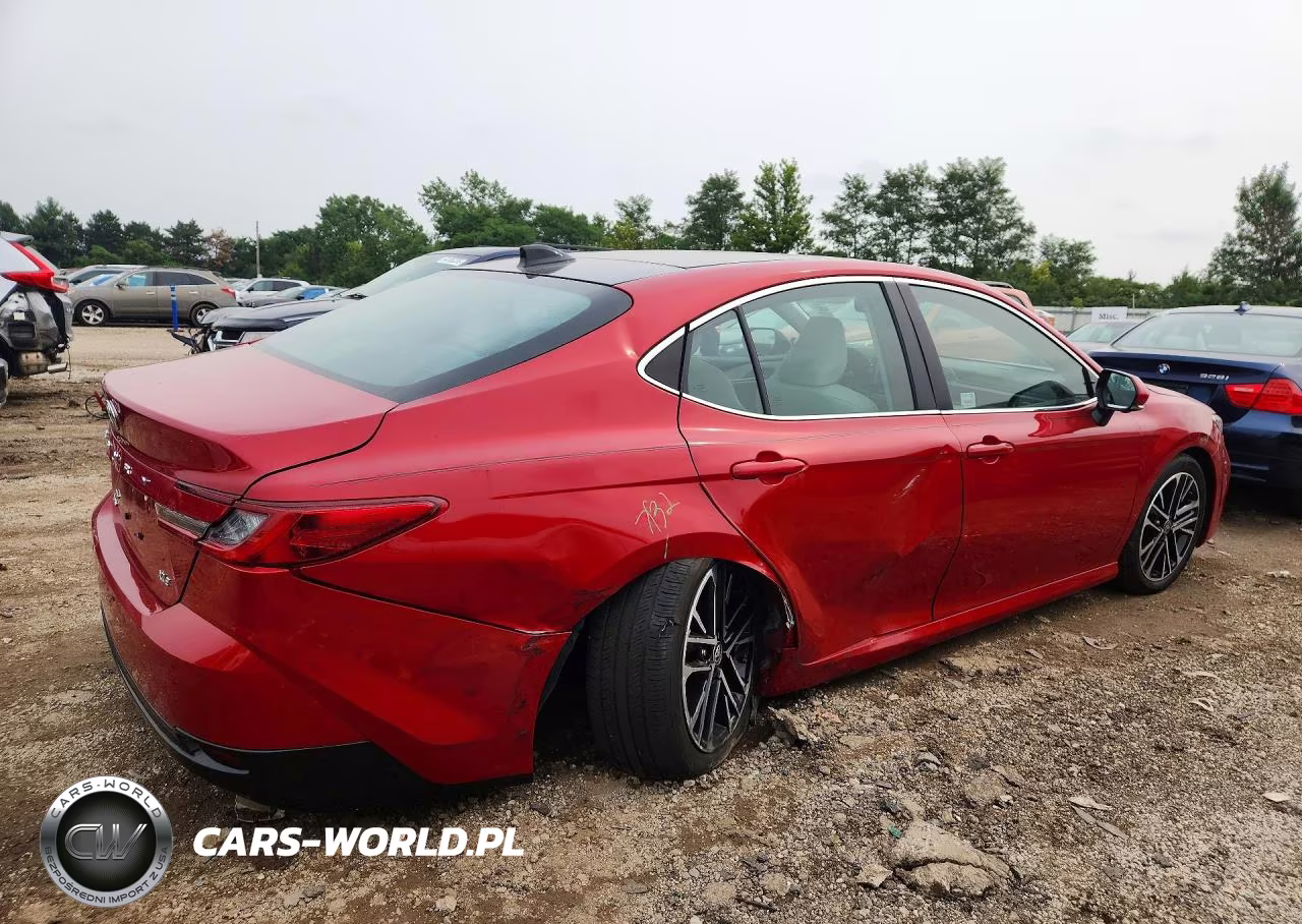 2025 Toyota Camry Xle VIN:4T1DBADK3SU013121 - 3