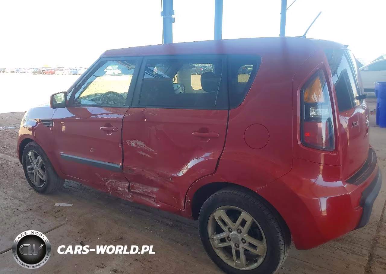 2011 Kia Soul + VIN:KNDJT2A29B7315946 - 2