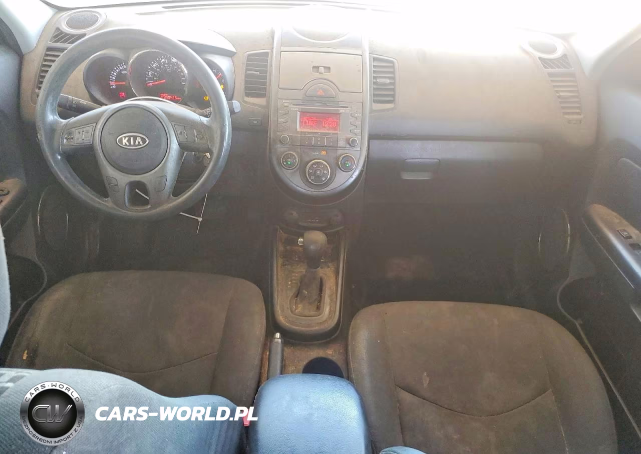 2011 Kia Soul + VIN:KNDJT2A29B7315946 - 8