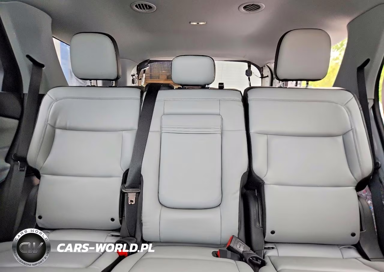 2021 Ford Explorer Xlt VIN:1FMSK8DH0MGC18725 - 10