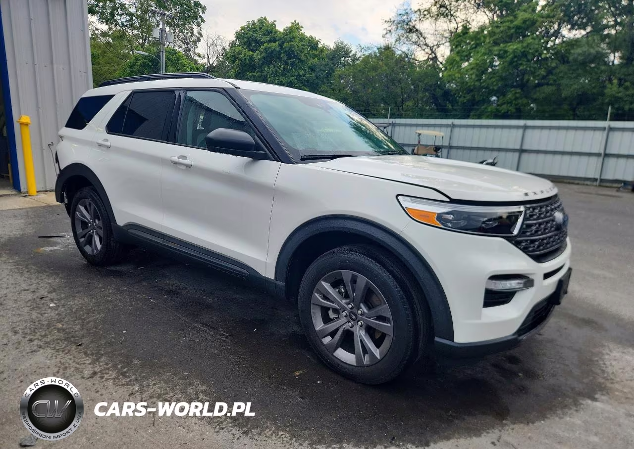2021 Ford Explorer Xlt VIN:1FMSK8DH0MGC18725 - 4