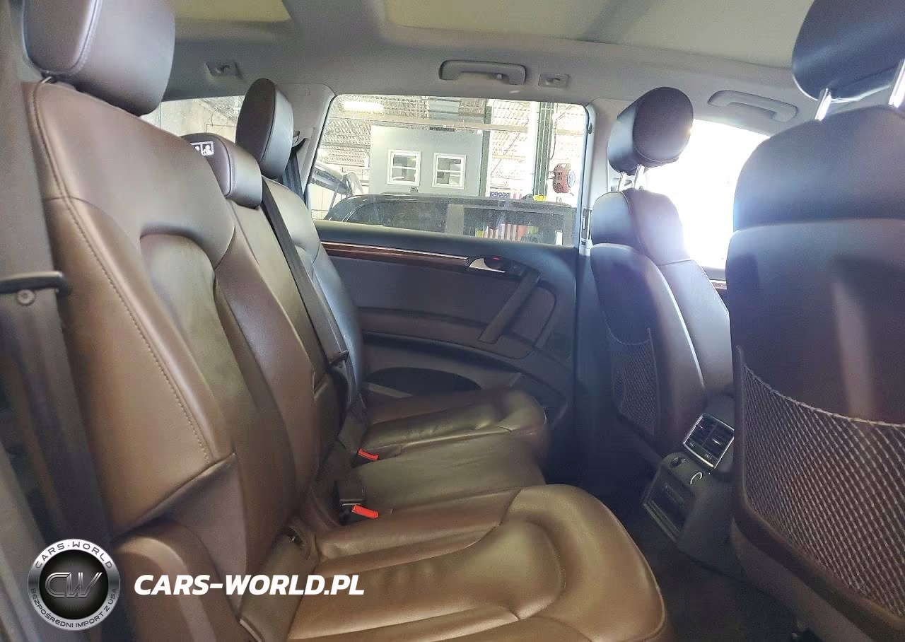 2012 Audi Q7 Premium Plus VIN:WA1LGAFE2CD010330 - 11