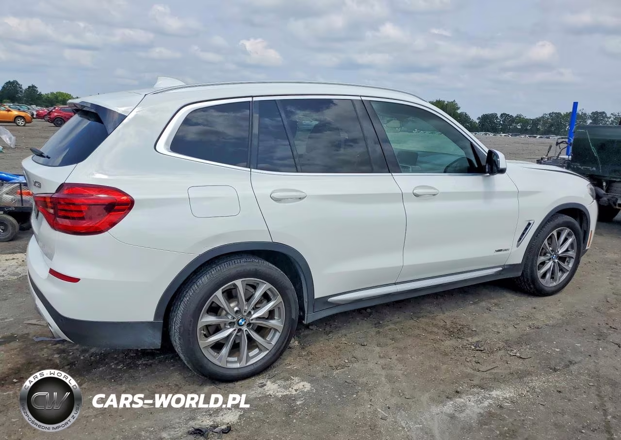 2018 BMW X3 xDrive30I VIN:5UXTR9C54JLC72650 - 3