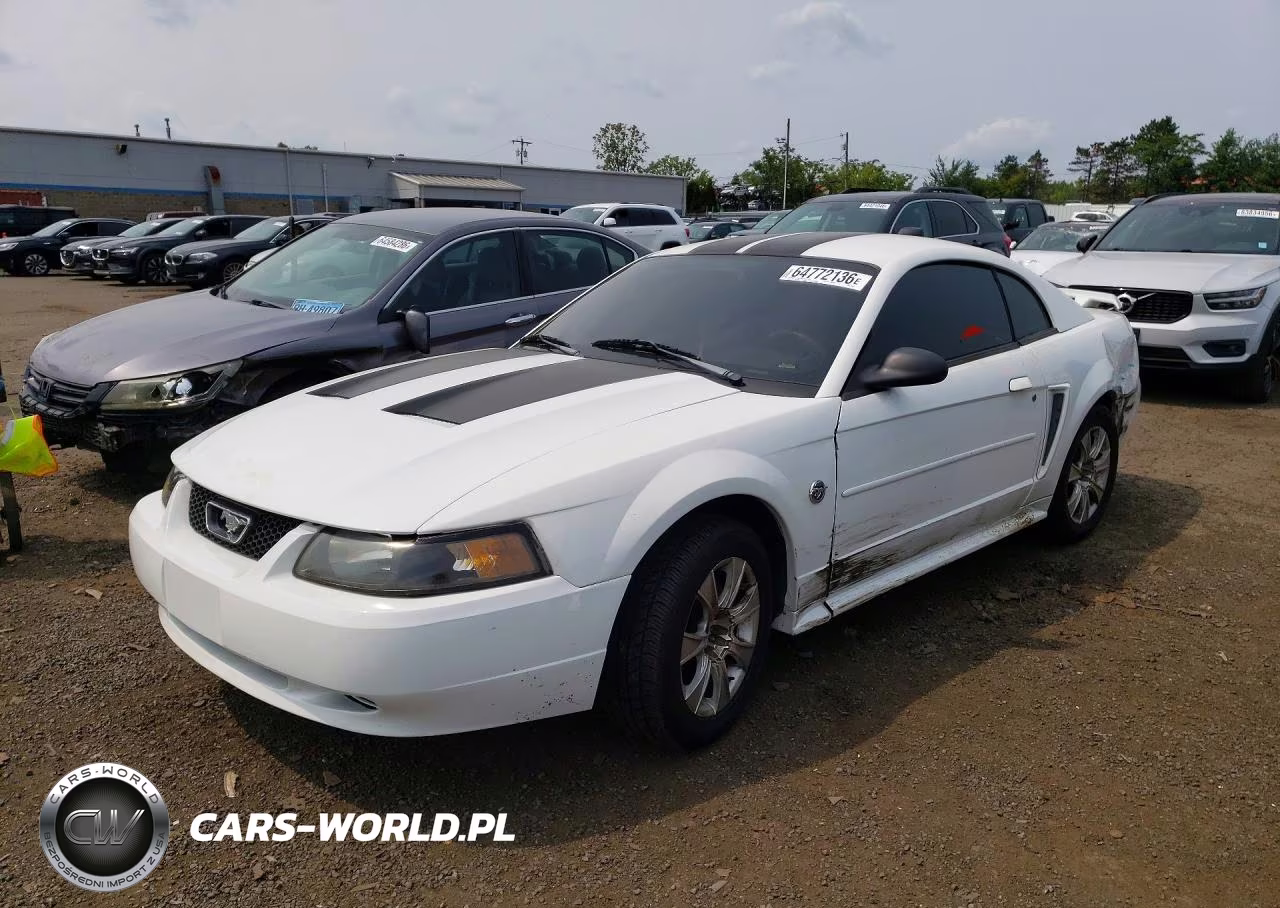 2004 Ford Mustang