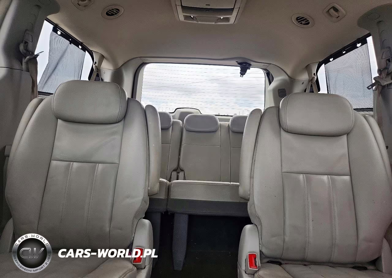 2009 Chrysler Town & Country Touring VIN:2A8HR54X19R609087 - 10