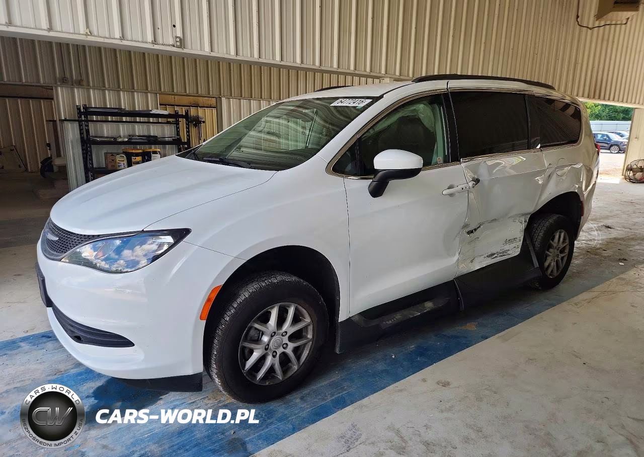 2020 Chrysler Voyager Lxi VIN:2C4RC1DG9LR264517 - 1