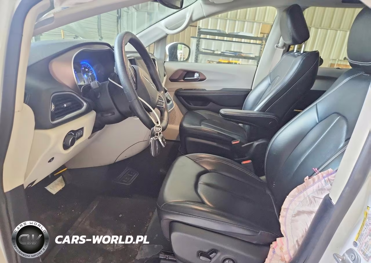 2020 Chrysler Voyager Lxi VIN:2C4RC1DG9LR264517 - 7