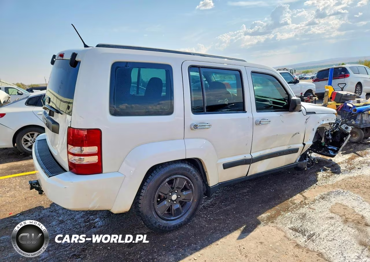 2012 Jeep Liberty Sport VIN:1C4PJLAK2CW105699 - 3