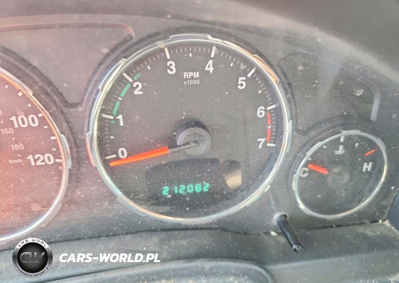 2012 Jeep Liberty Sport VIN:1C4PJLAK2CW105699 - 9