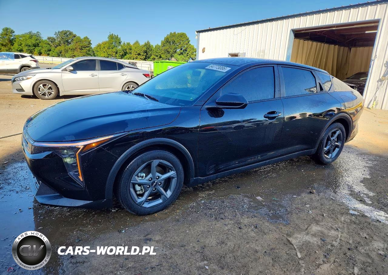 2025 Kia K4 Lxs VIN:3KPFT4DE2SE213623 - 1