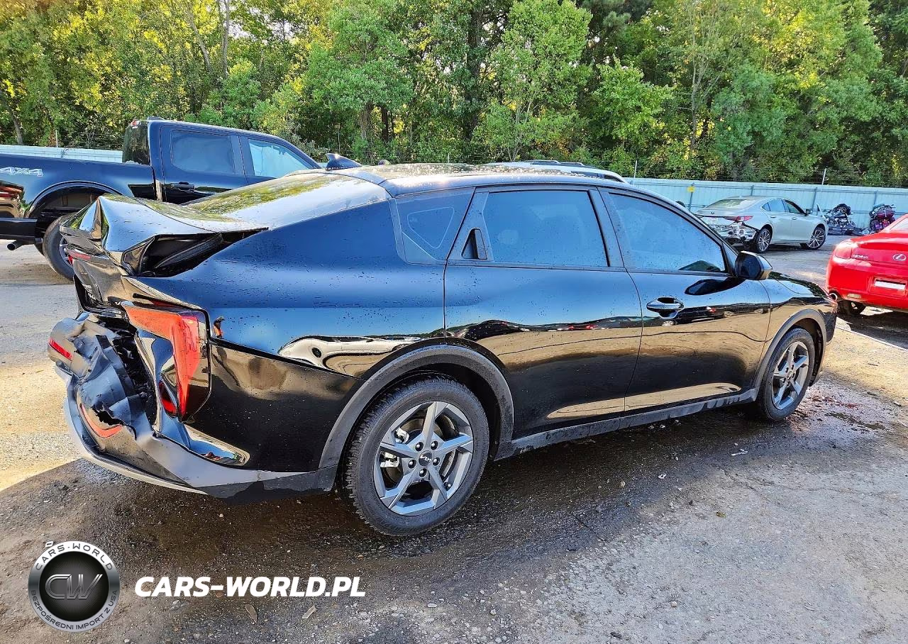 2025 Kia K4 Lxs VIN:3KPFT4DE2SE213623 - 3