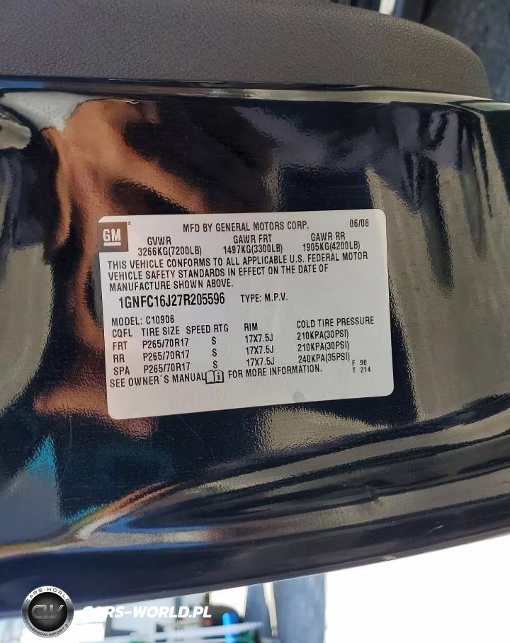 2007 Chevrolet Suburban C1500 VIN:1GNFC16J27R205596 - 13