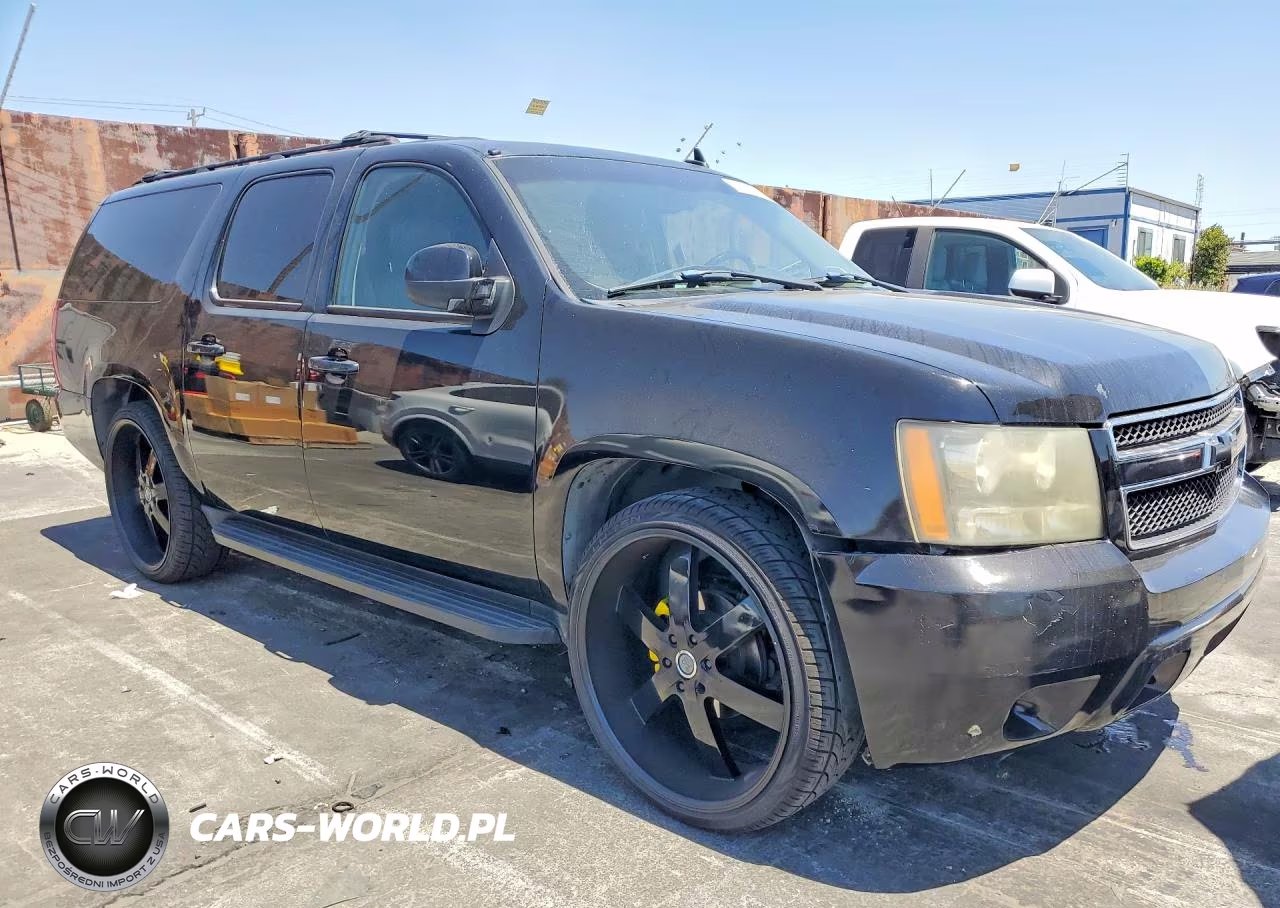 2007 Chevrolet Suburban C1500 VIN:1GNFC16J27R205596 - 4