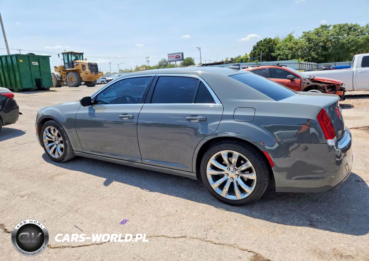 2017 Chrysler 300 Limited VIN:2C3CCAAGXHH612630 - 2