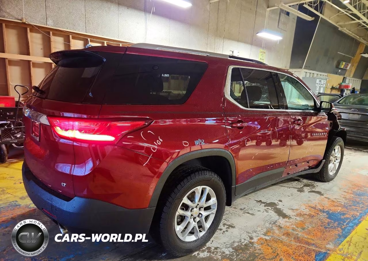 2018 Chevrolet Traverse Lt VIN:1GNERGKW5JJ285075 - 3