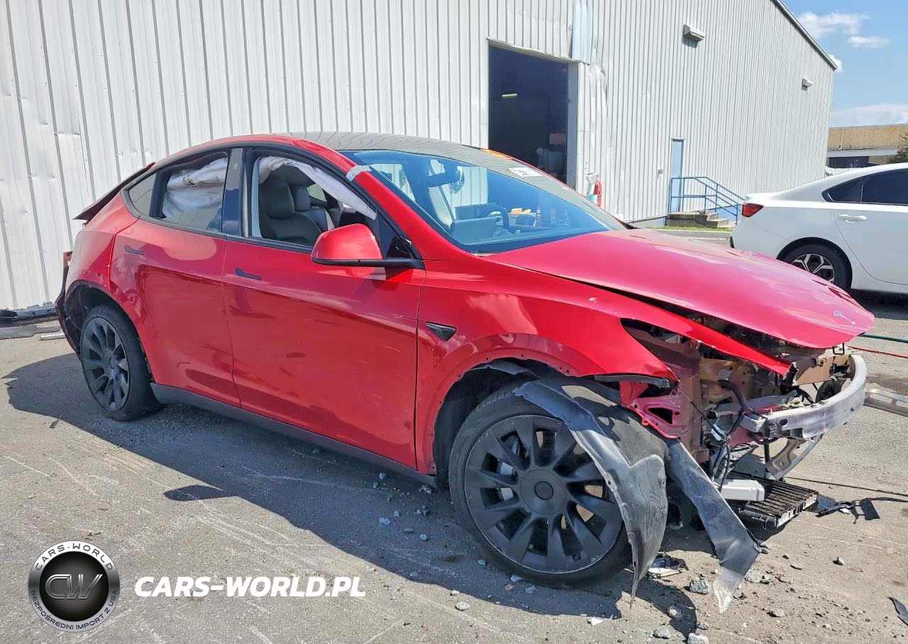 2022 Tesla Model Y VIN:7SAYGDEE0NF480871 - 4