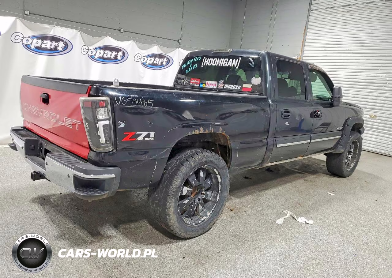 2004 Chevrolet Silverado K2500 VIN:1GCGK23U34F169726 - 3