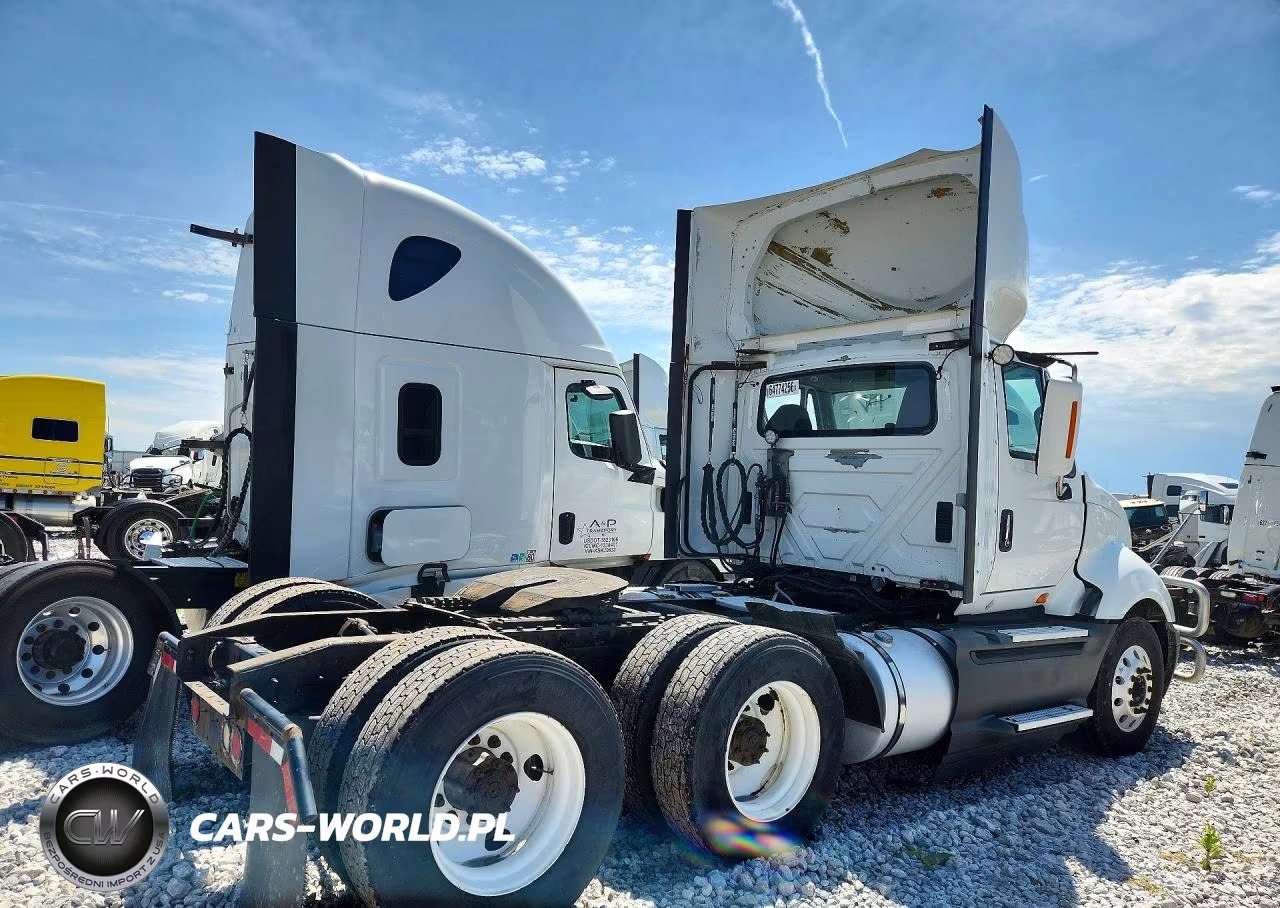 2016 International Prostar - Semi Truck VIN:3HCDJAPR0GL229402 - 3