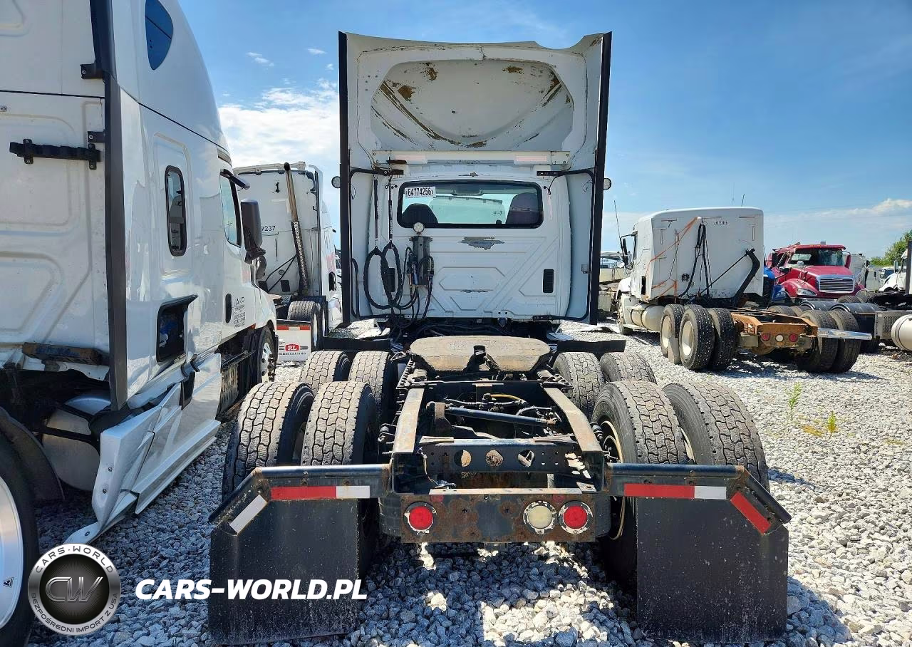 2016 International Prostar - Semi Truck VIN:3HCDJAPR0GL229402 - 6