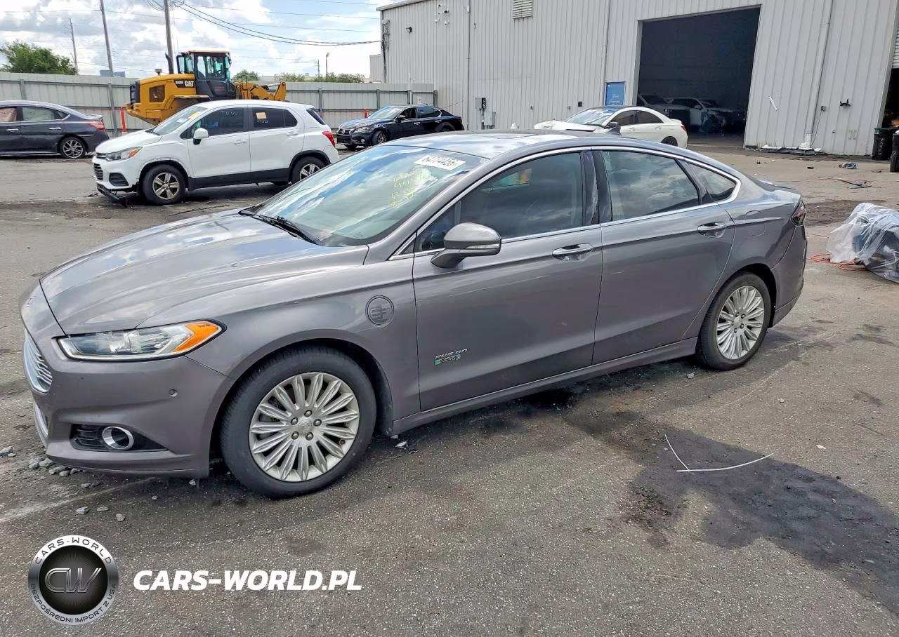 2014 Ford Fusion Titanium Phev – zdjęcie 1 z 12