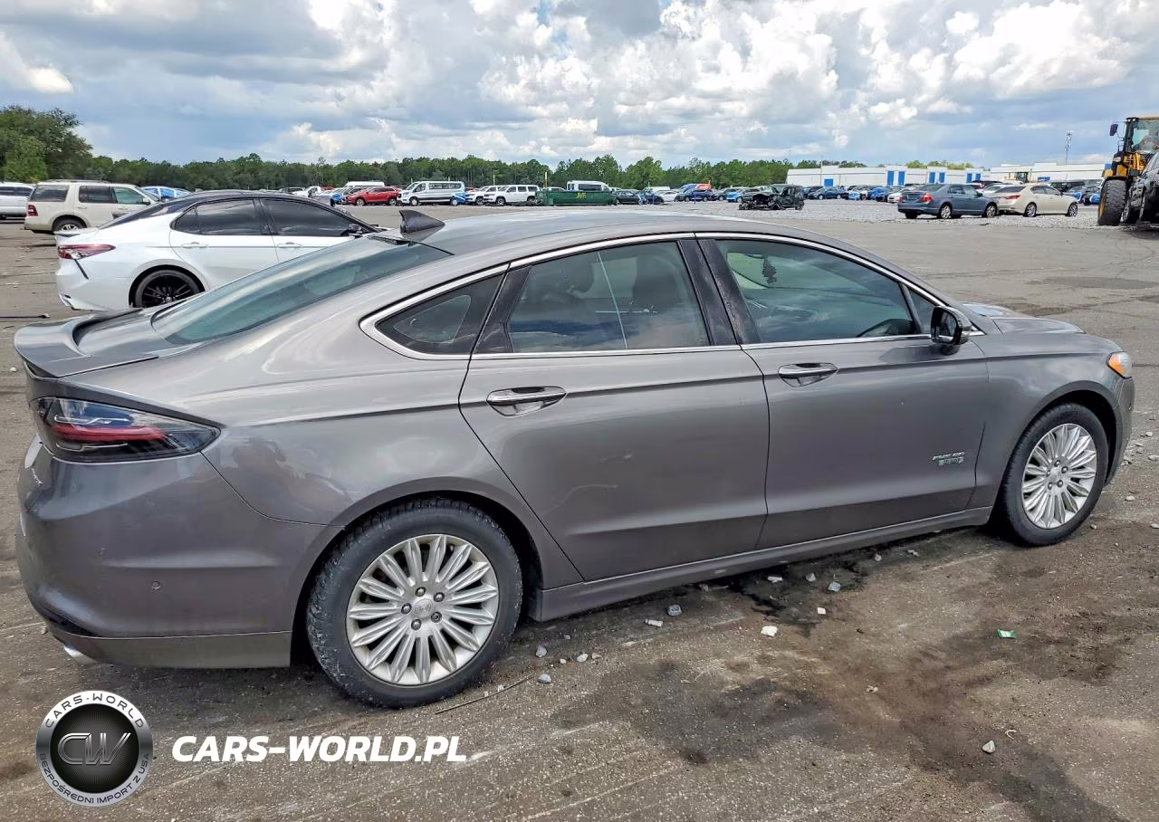 2014 Ford Fusion Titanium Phev VIN:3FA6P0SU5ER288830 - 3