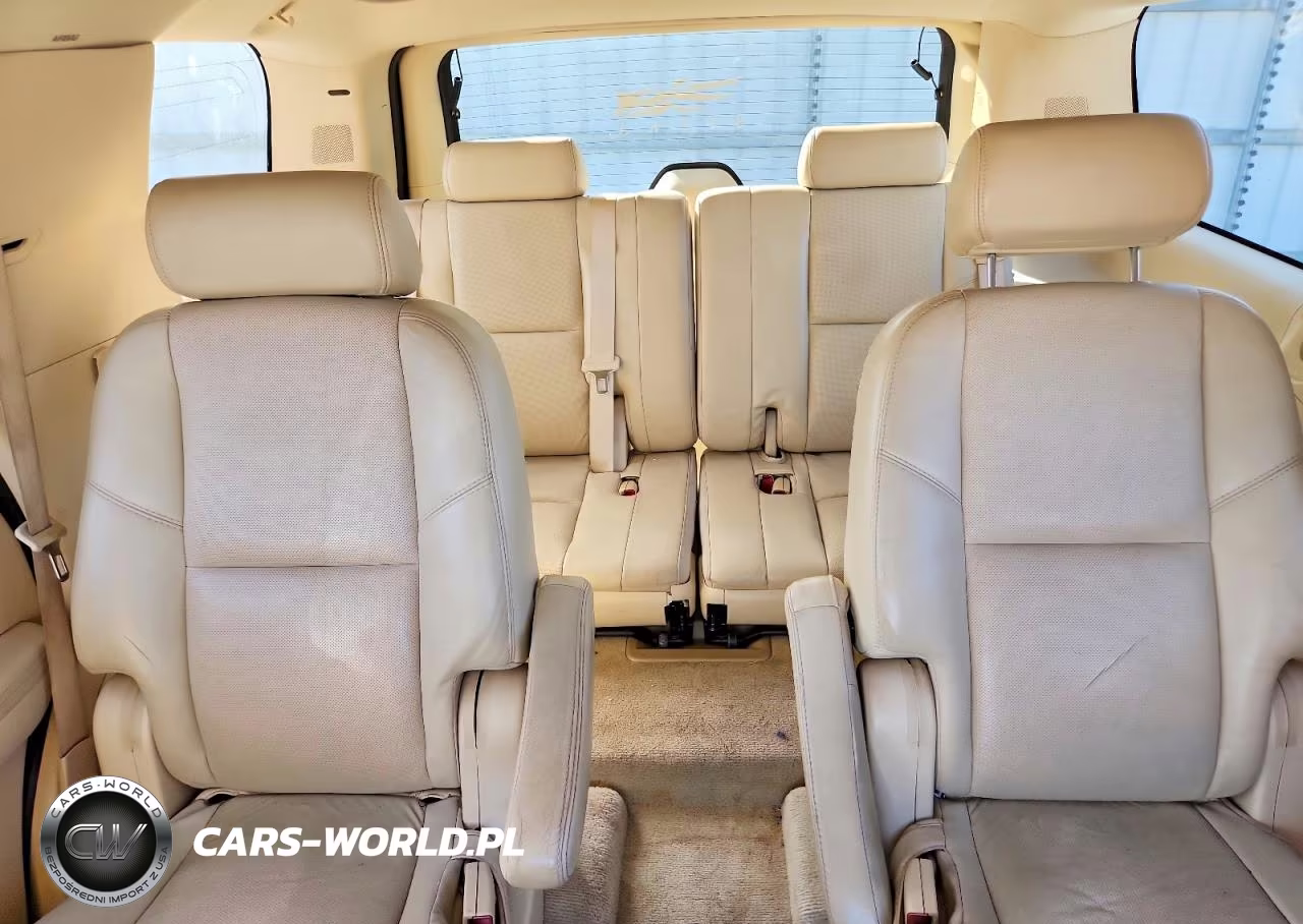 2007 Cadillac Escalade Luxury VIN:1GYFK638X7R426433 - 10