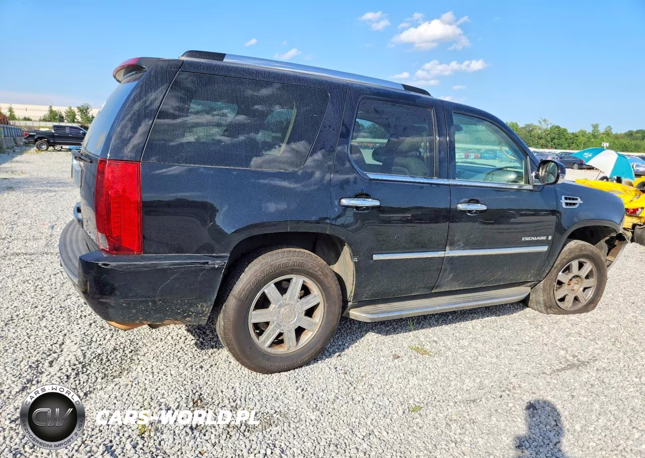 2007 Cadillac Escalade Luxury VIN:1GYFK638X7R426433 - 3