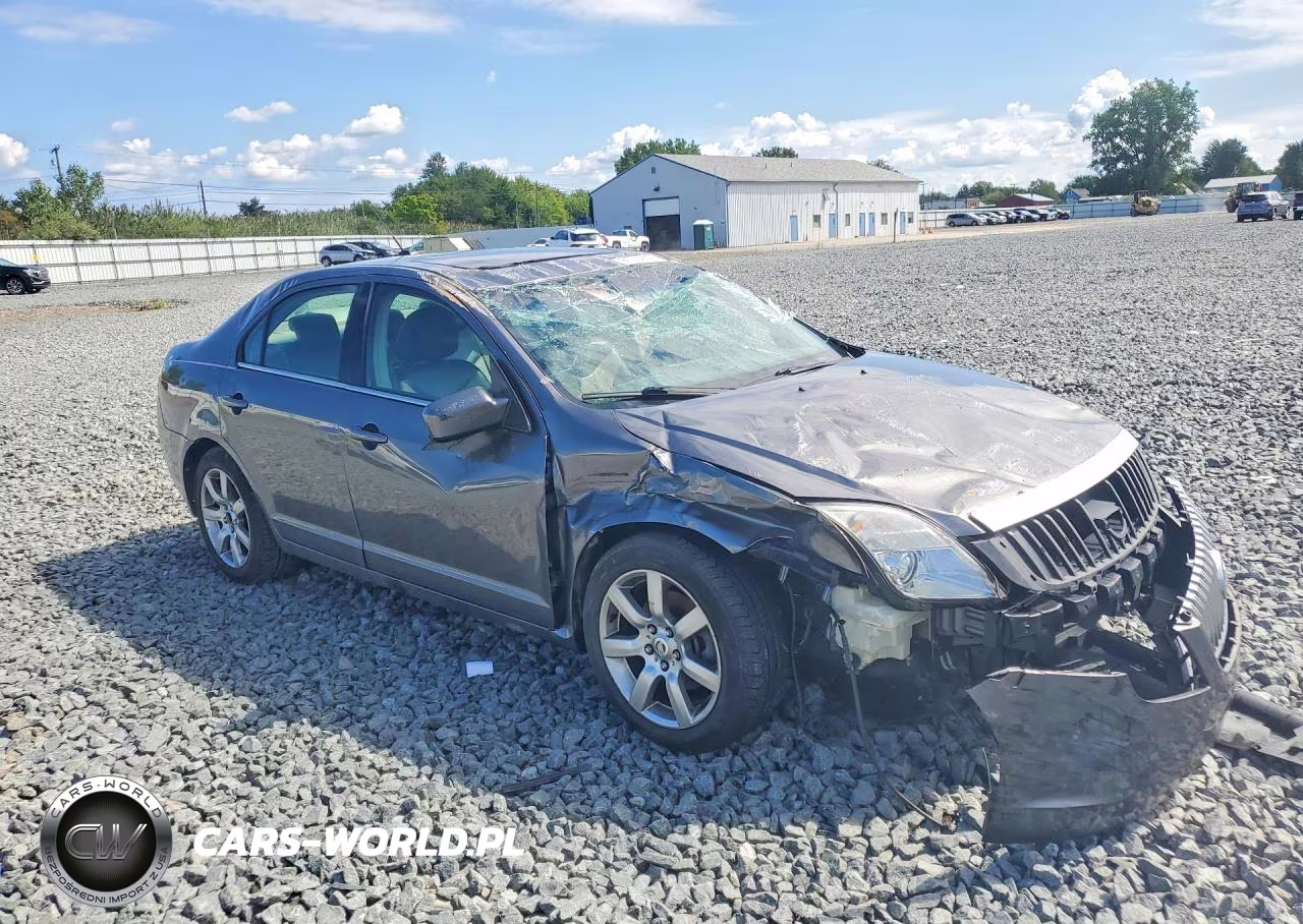 2010 Mercury Milan Premier VIN:3MEHM0JGXAR621779 - 4