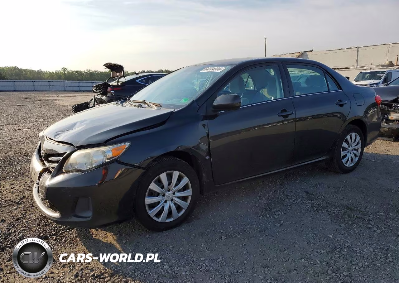 2013 Toyota Corolla Le – zdjęcie 1 z 12