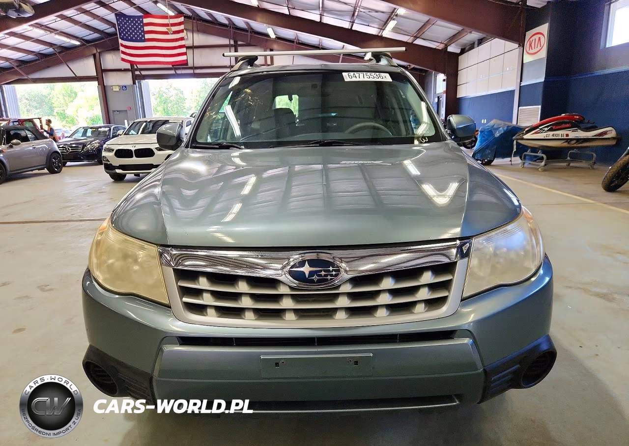 2011 Subaru Forester 2.5X Premium VIN:JF2SHADCXBG760878 - 5