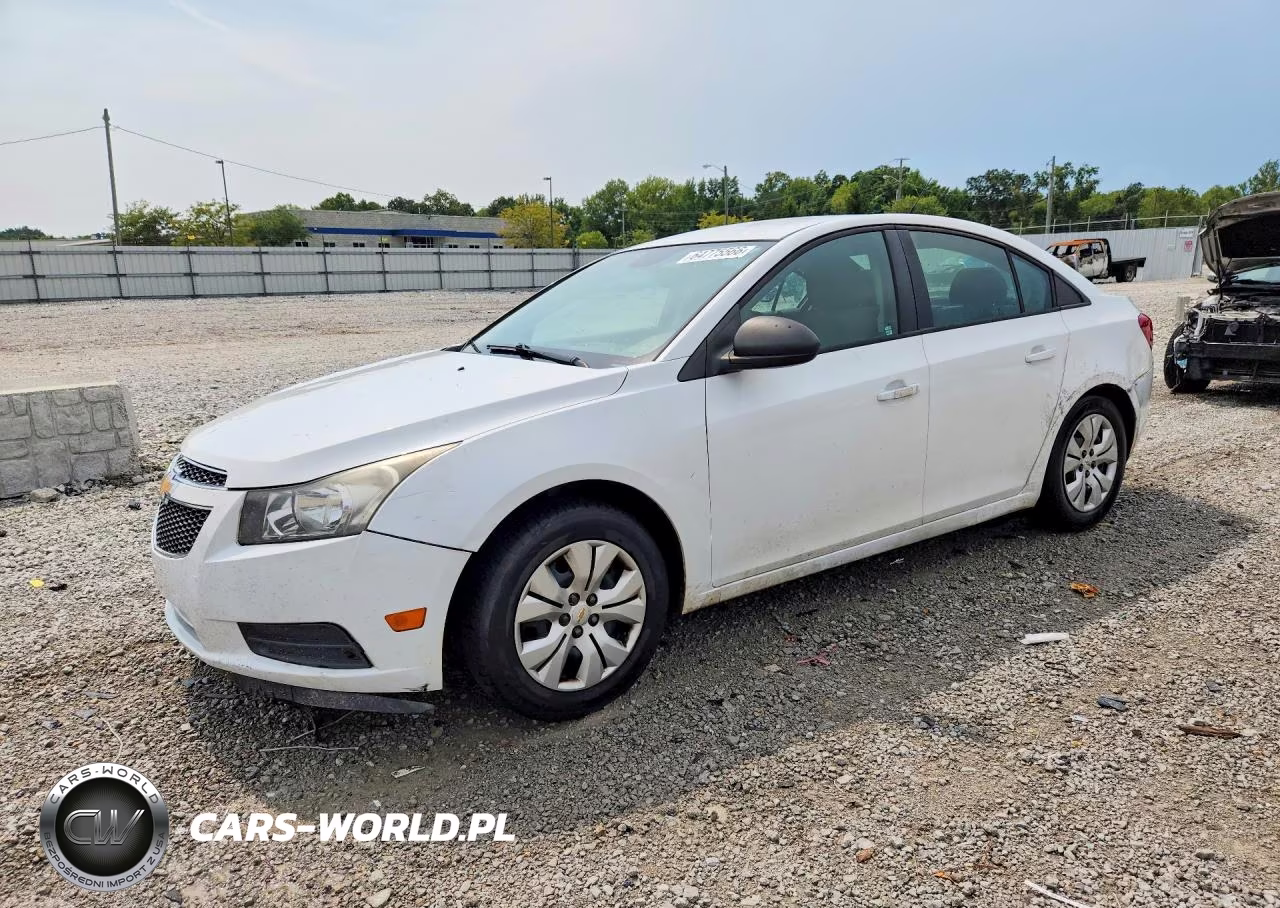 2013 Chevrolet Cruze Ls VIN:1G1PA5SG7D7189108 - 1