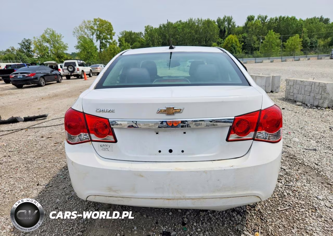 2013 Chevrolet Cruze Ls VIN:1G1PA5SG7D7189108 - 6