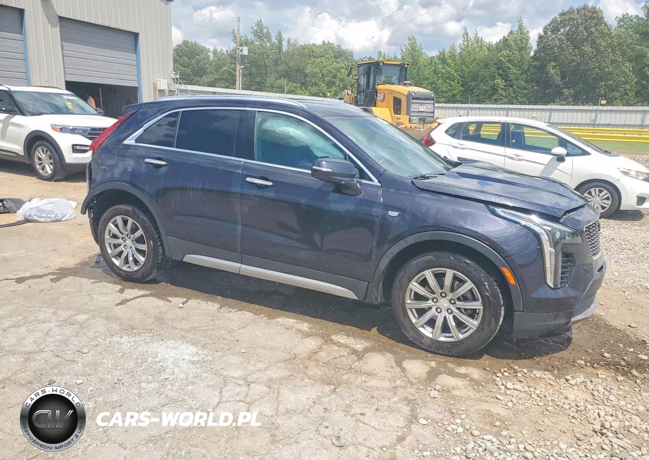 2023 Cadillac Xt4 Premium Luxury VIN:1GYFZCR4XPF170391 - 4