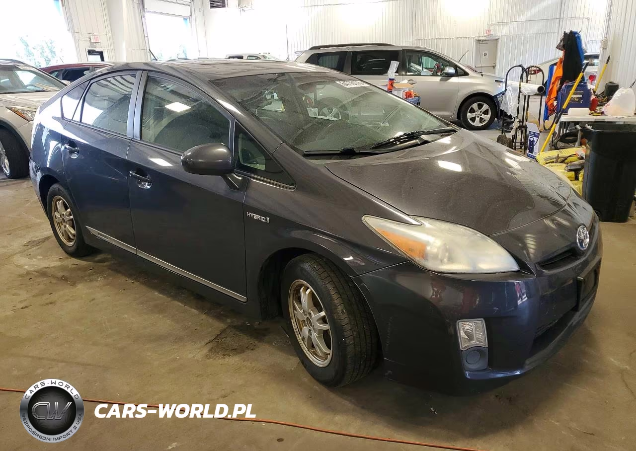 2011 Toyota Prius Three VIN:JTDKN3DU4B1457416 - 4