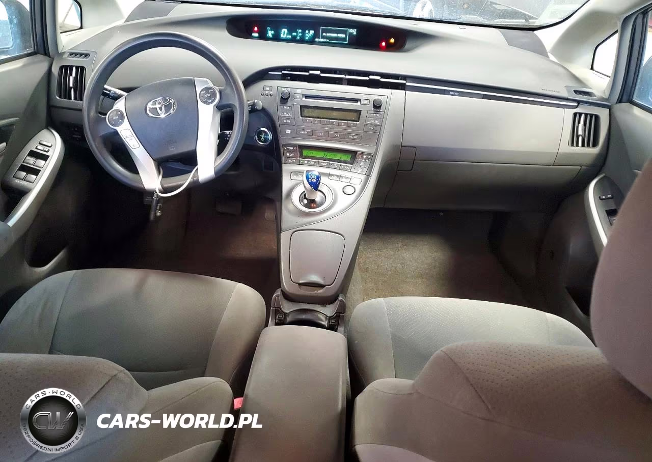 2011 Toyota Prius Three VIN:JTDKN3DU4B1457416 - 8