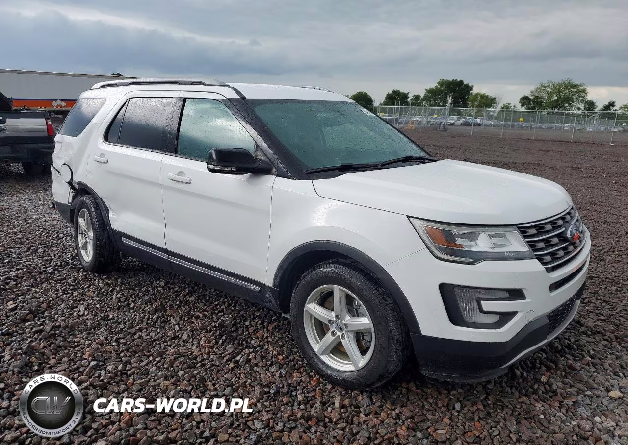 2017 Ford Explorer Xlt VIN:1FM5K8D83HGD51711 - 4