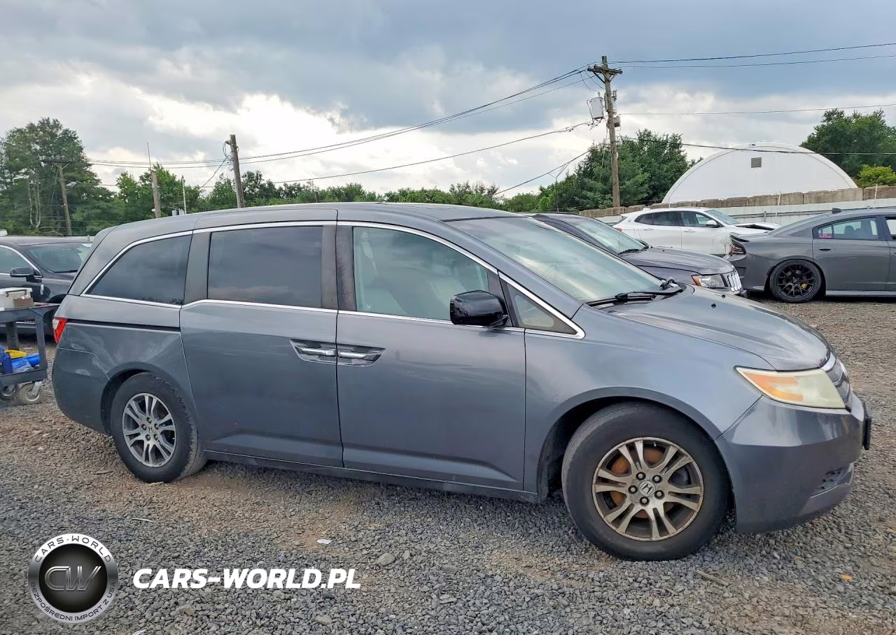 2011 Honda Odyssey Exl VIN:5FNRL5H61BB094866 - 4