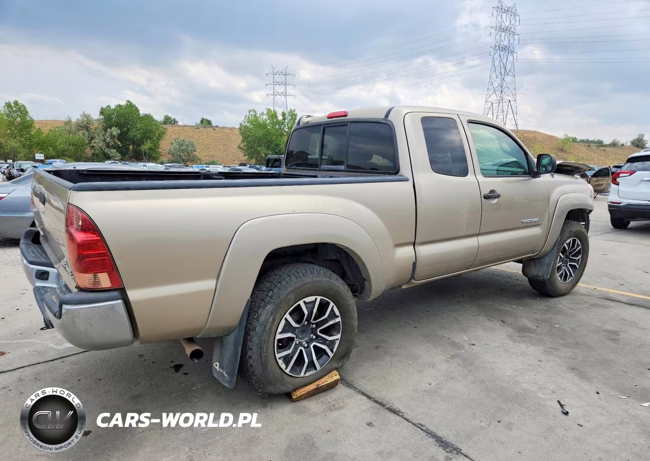 2007 Toyota Tacoma V6 VIN:5TEUU42NX7Z456832 - 3